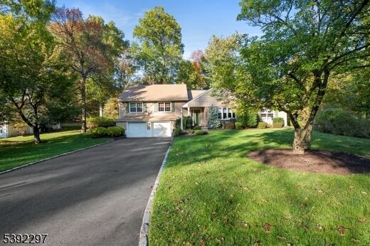 Property Photo: 9 Acorn Pl NJ 07006