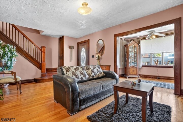 Property Photo: 1010 Falls Ter NJ 07083