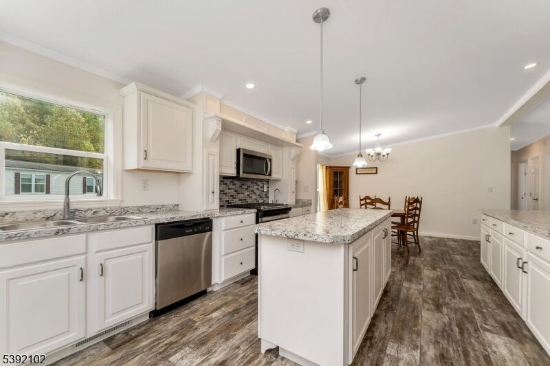 Property Photo:  121 New St  NJ 07863 