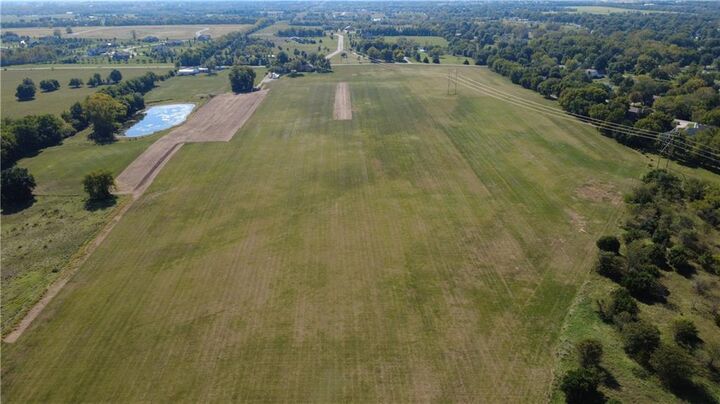 Property Photo: 4800 W 199th Street KS 66085