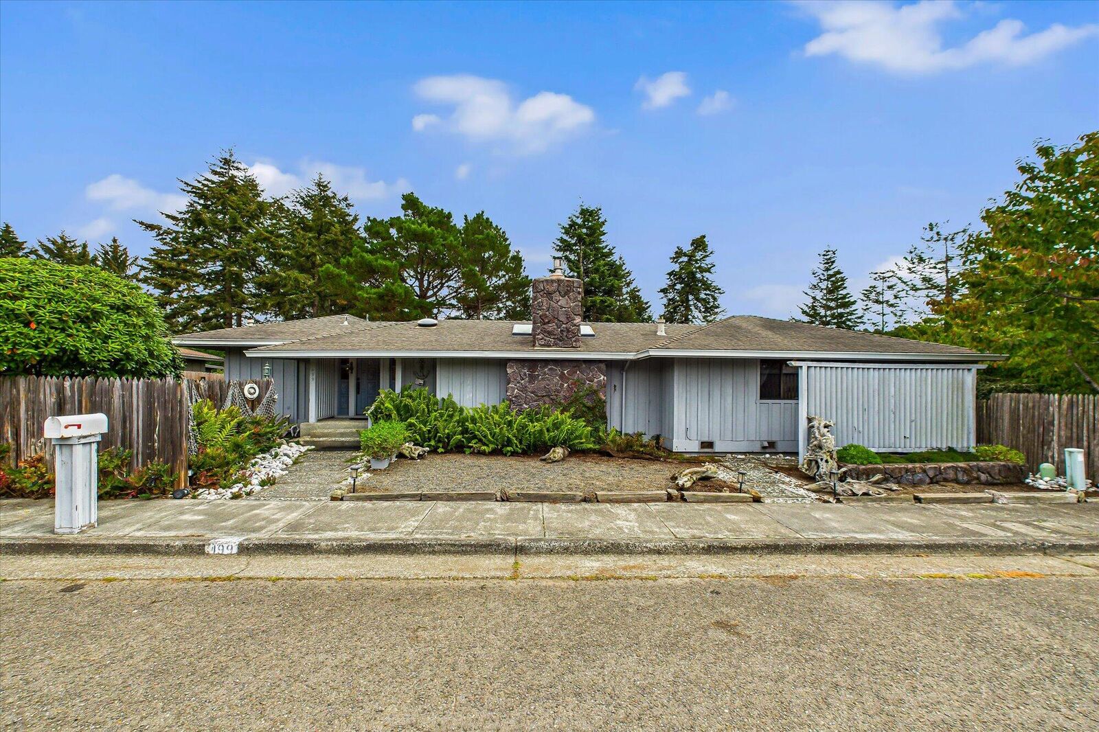 Property Photo: 499 Gatliff Avenue CA 95503
