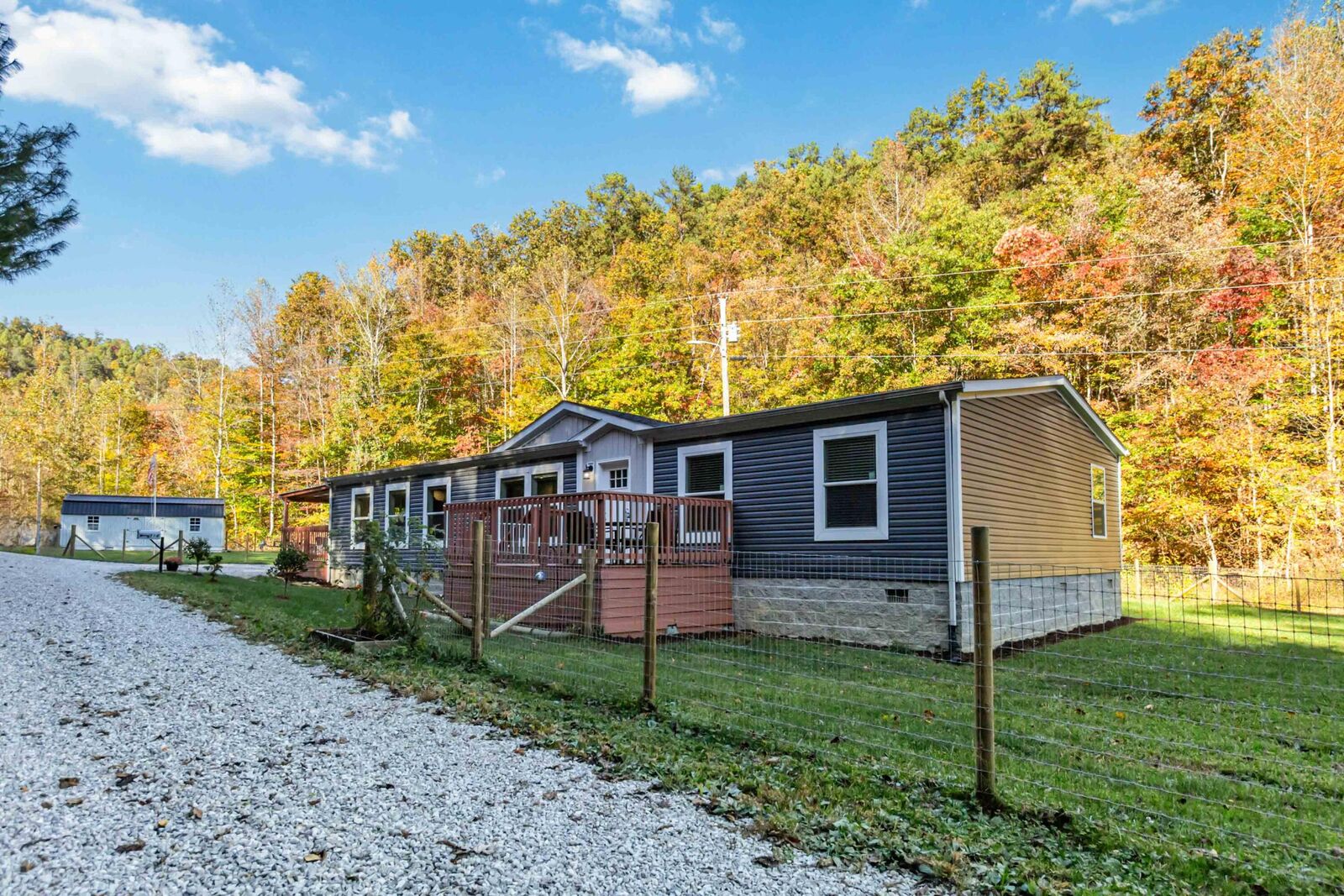 Property Photo:  184 Ancient Springs Drive  KY 40953 