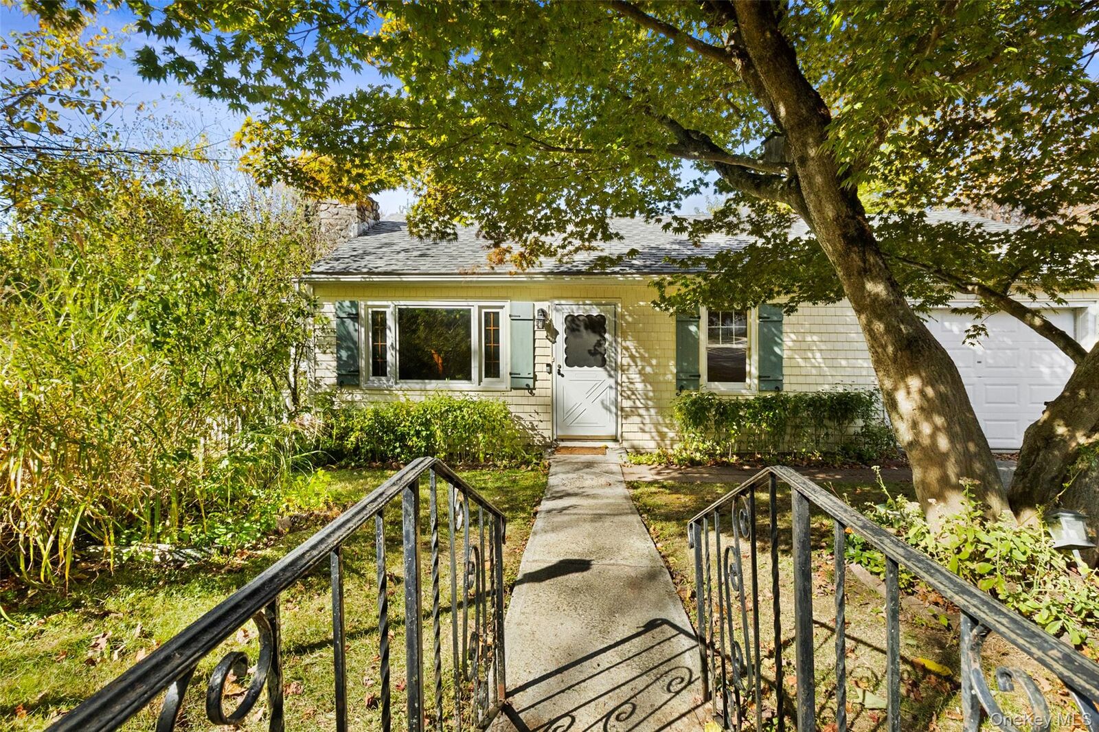 Property Photo:  50 Walden Road  NY 10512 