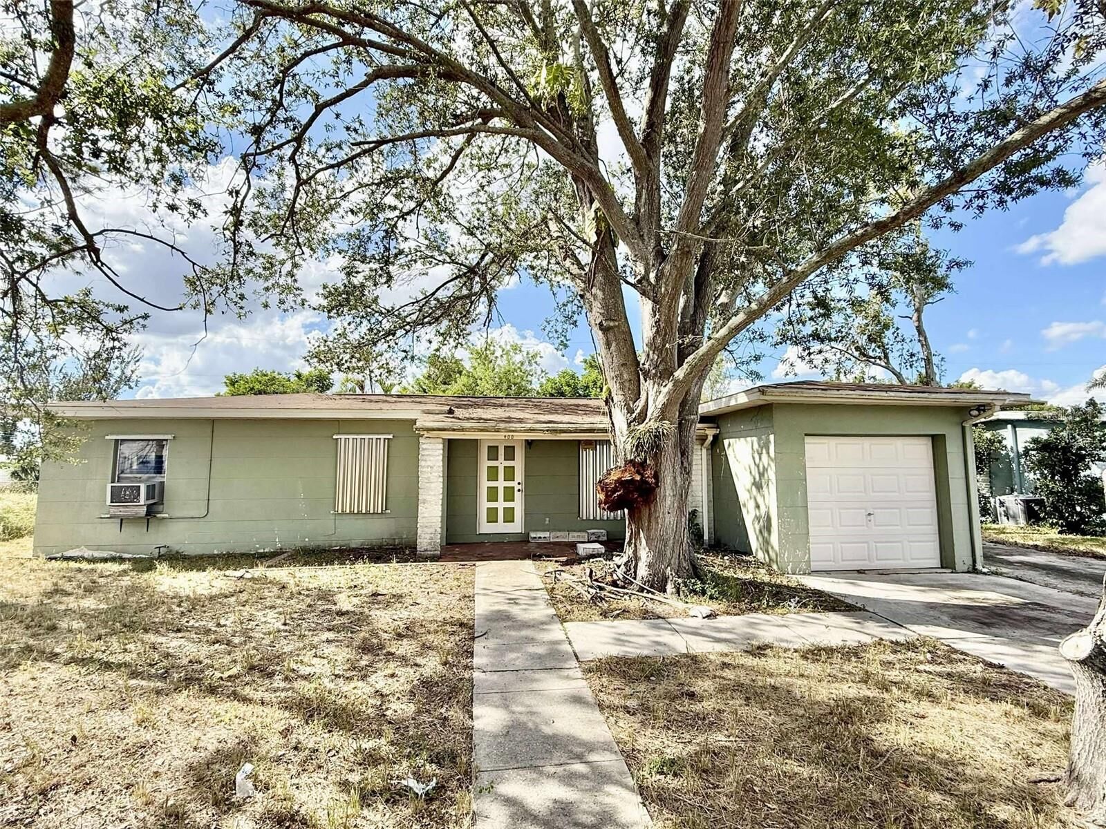 Property Photo: 400 Dalton Boulevard FL 33952