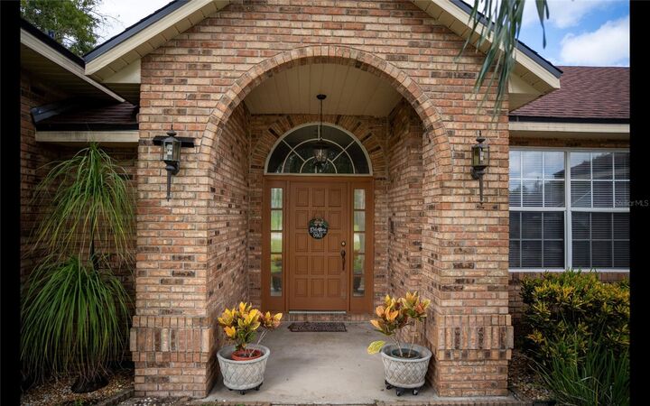 Property Photo:  2840 Ascot Lane  FL 32738