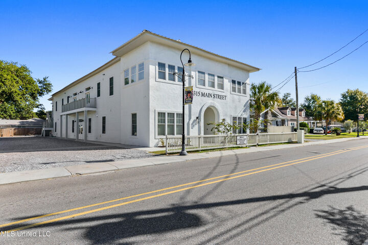 Property Photo: 315 Main Street MS 39520