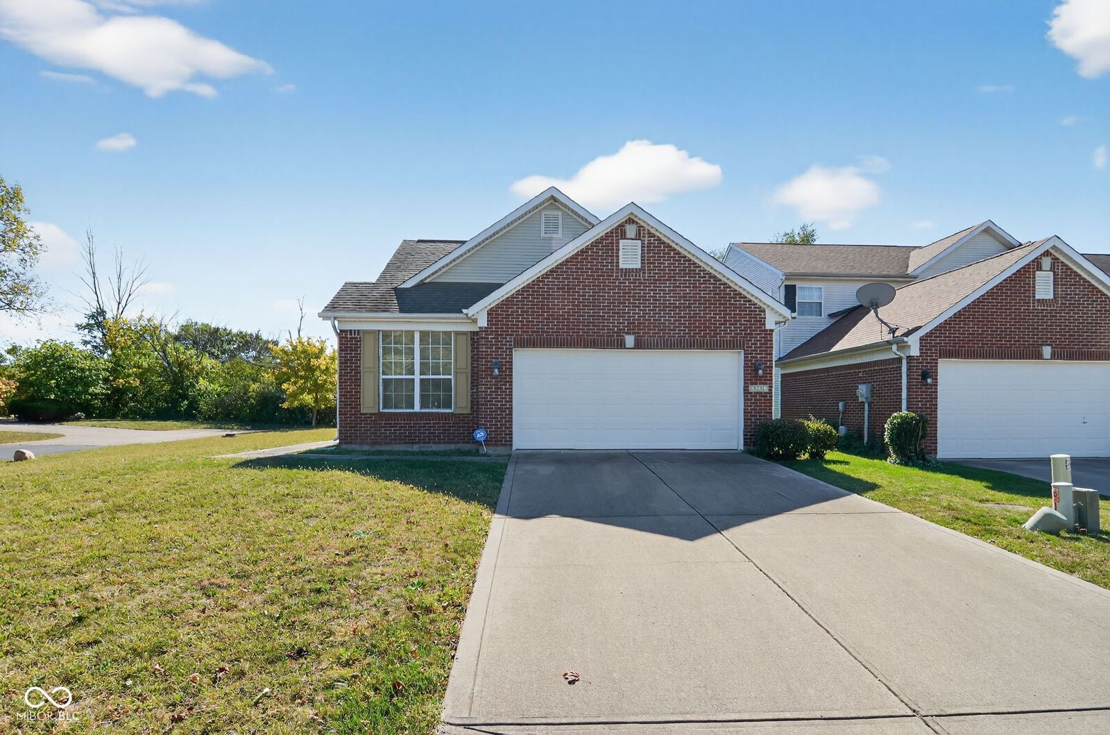 Property Photo: 8231 Pelham Place IN 46216