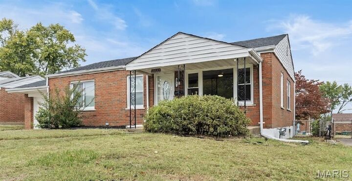 Property Photo:  1141 Saint Cyr Road  MO 63137 