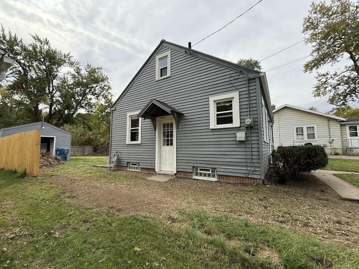 Property Photo:  932 Sheridan Drive  MI 49001