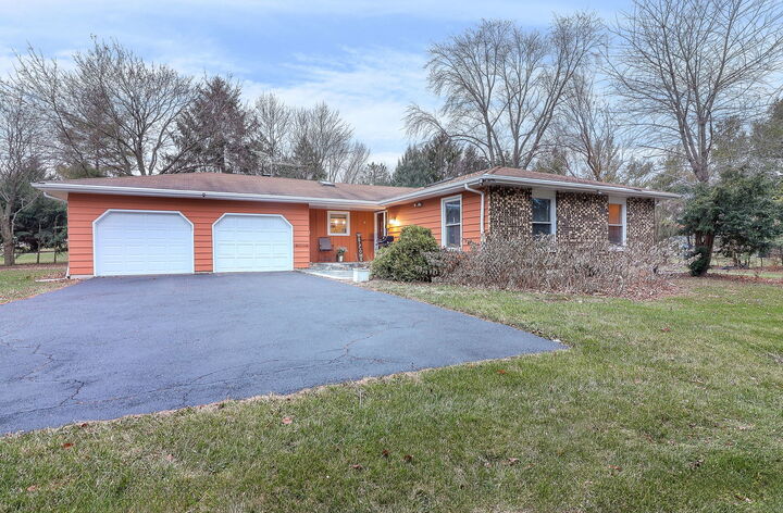Property Photo: 4 Amy Drive IL 60543