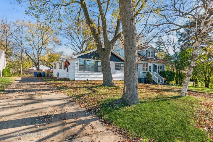 Property Photo: 737 S Jackson Street IL 60521
