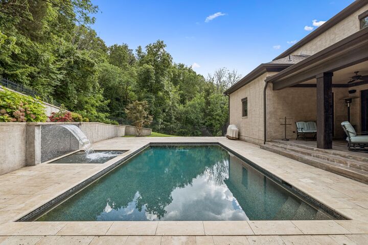 Property Photo: 111 Guineveres Retreat TN 37067