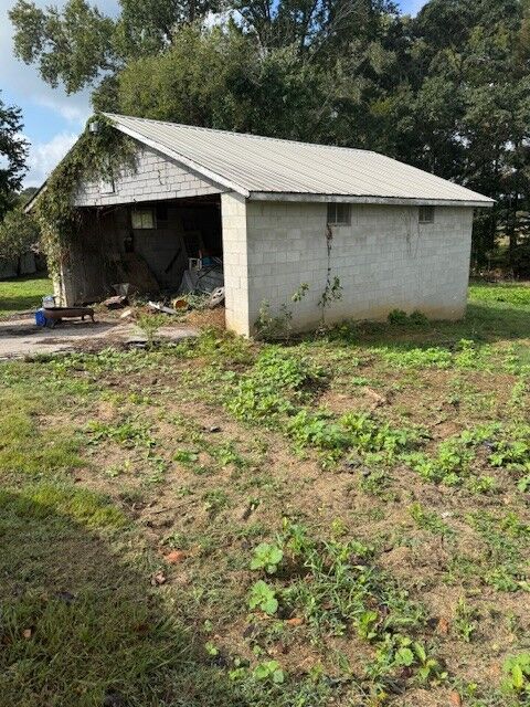 Property Photo: 11065 Clay County Hwy TN 38575