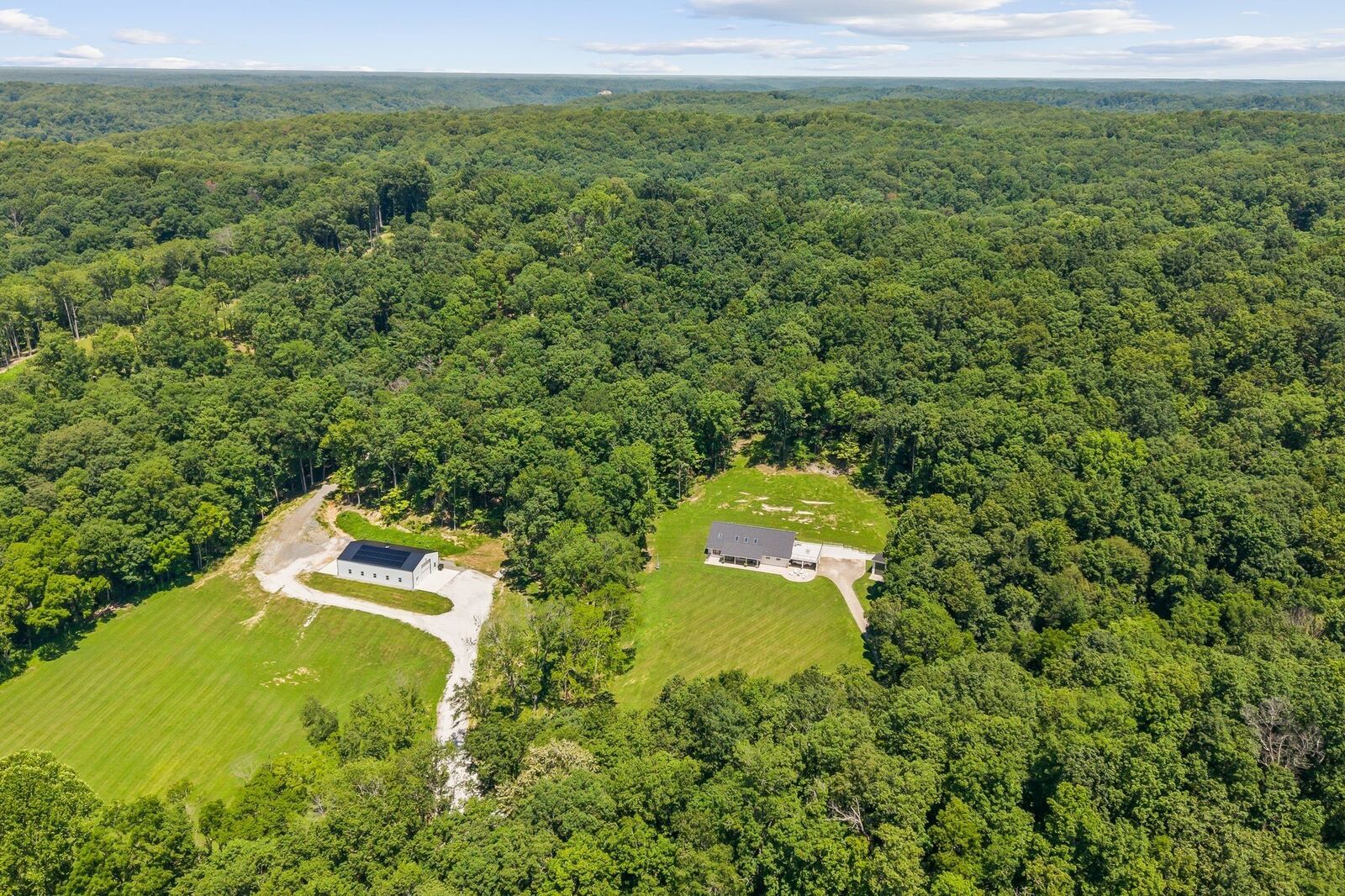 Property Photo: 5204 Drury Ln TN 37064