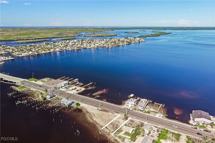 Property Photo: 4225-4227 Pine Island Road NW FL 33993