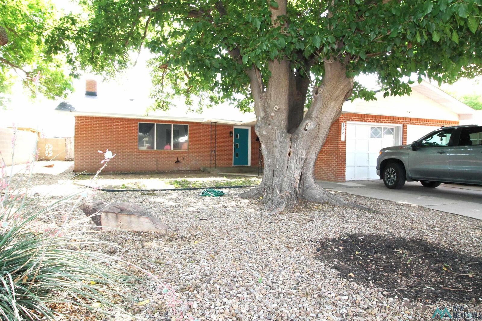 Property Photo:  124 Kansas Drive  NM 88130 