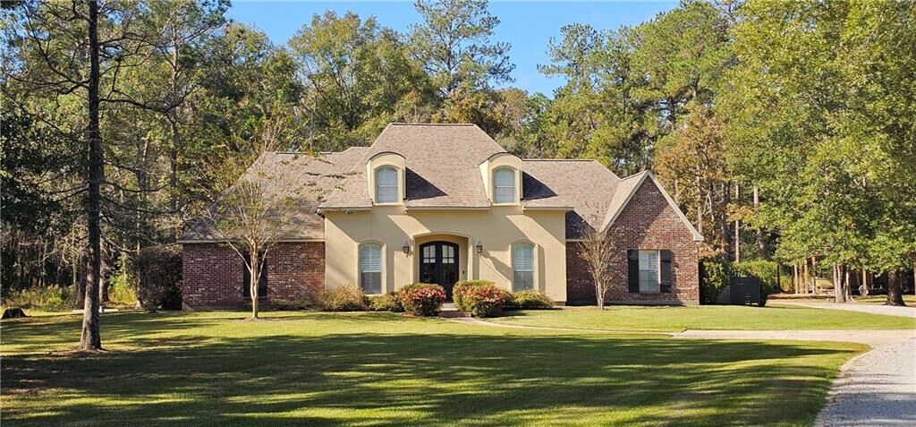 Property Photo:  61083 Doe Run Drive  LA 70422 