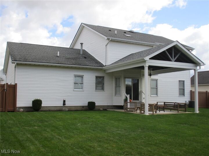 Property Photo: 7851 Huntington Circle OH 44512