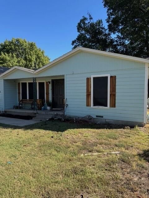 Property Photo: 3212 Bonnie Brae Avenue TX 76111