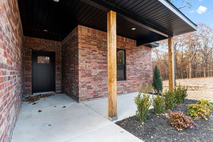 Property Photo: 18 Dumfries Lane AR 72715