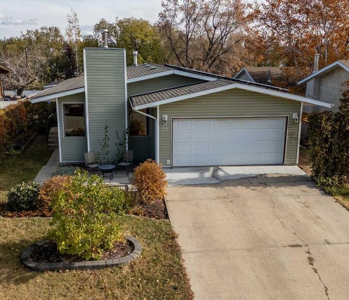55 Nyman Crescent  Red Deer AB T4P 1Z5 photo