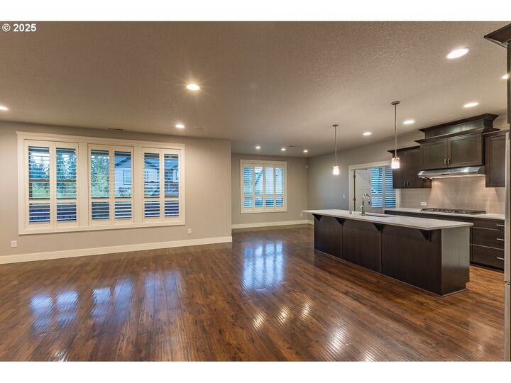 Property Photo: 4407 N Ridgefield Woods Dr WA 98642
