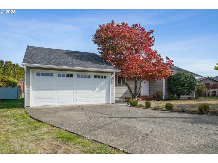 Property Photo: 1433 Kristan Ct OR 97383