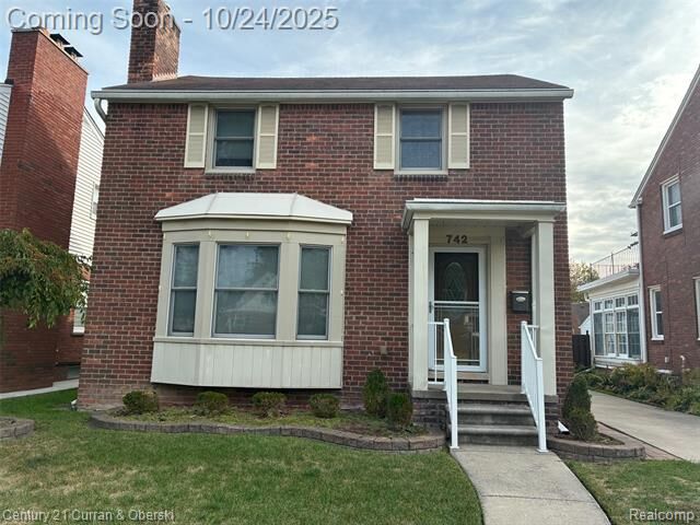 Property Photo:  742 N York Street  MI 48128