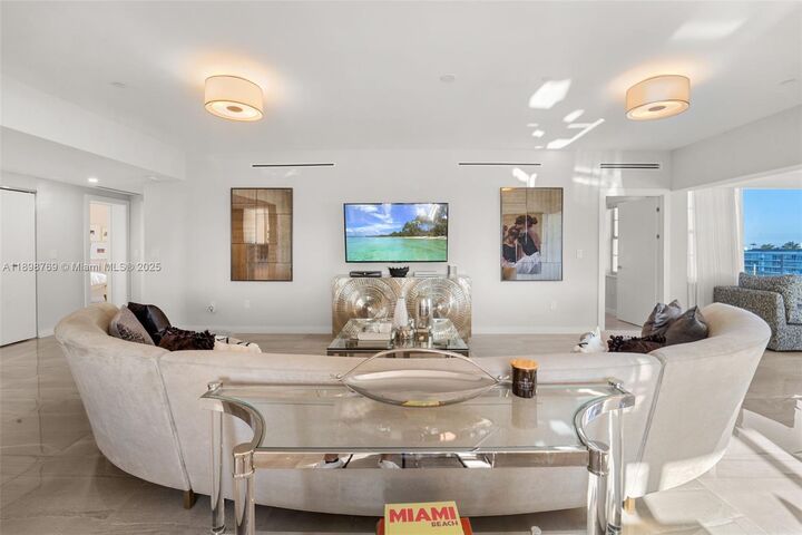 Property Photo: 16 Island Ave 7C FL 33139