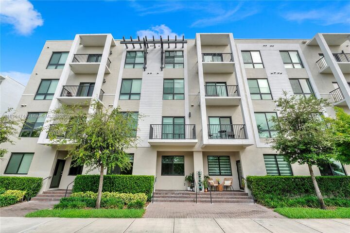 Property Photo:  8301 NW 41st St B-102  FL 33166 
