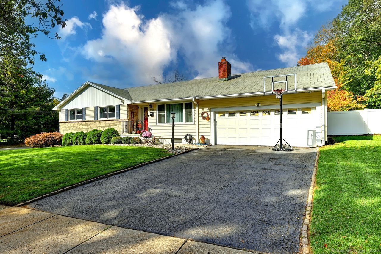 Property Photo: 120 Bittersweet Lane CT 06614