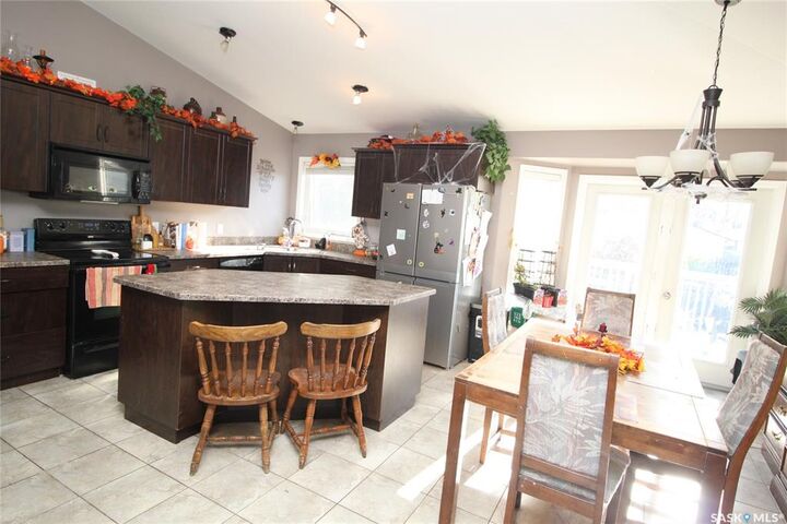 Photo de la propriété: 302 3rd Street SK S0K 1K0