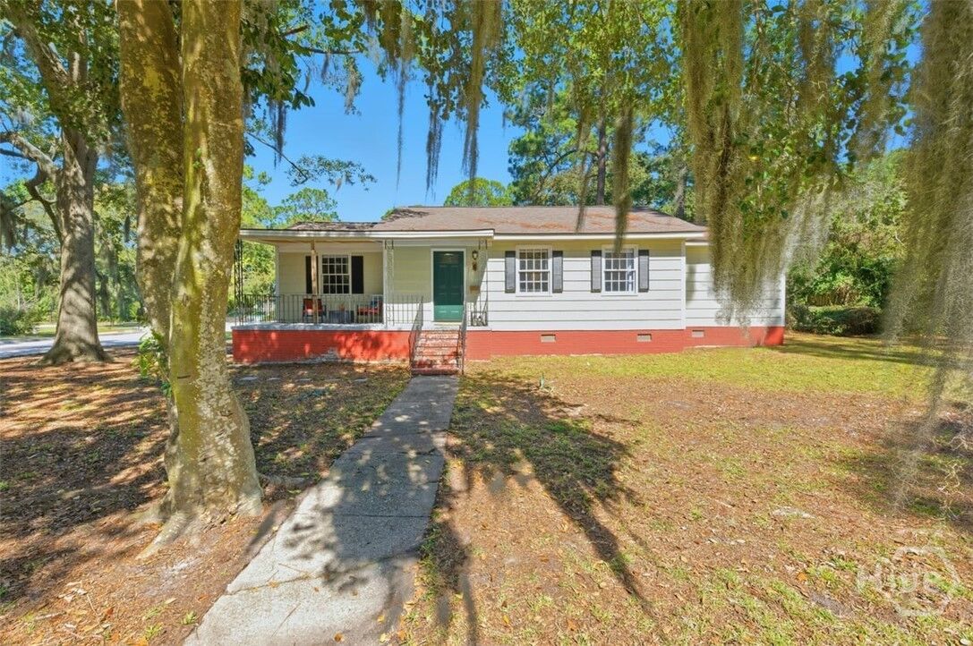 Property Photo: 6 Redland Drive GA 31404