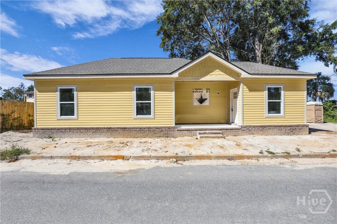 Property Photo: 11 West Street GA 31415