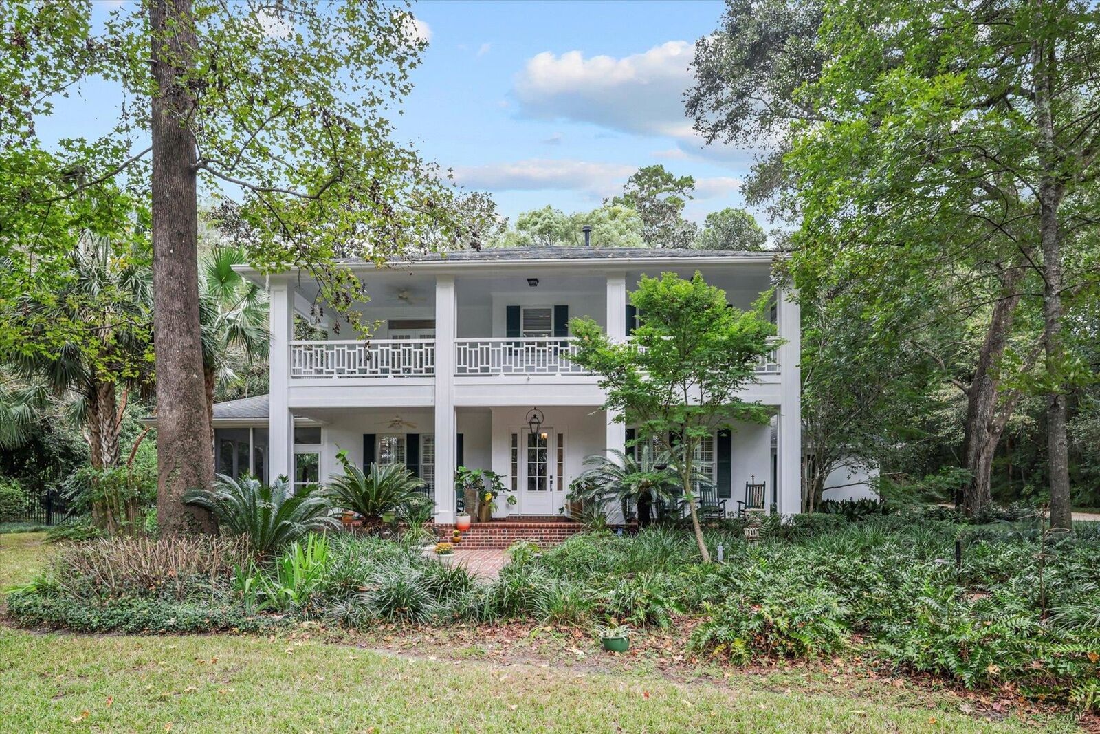 Property Photo: 2308 Charles Court FL 32303