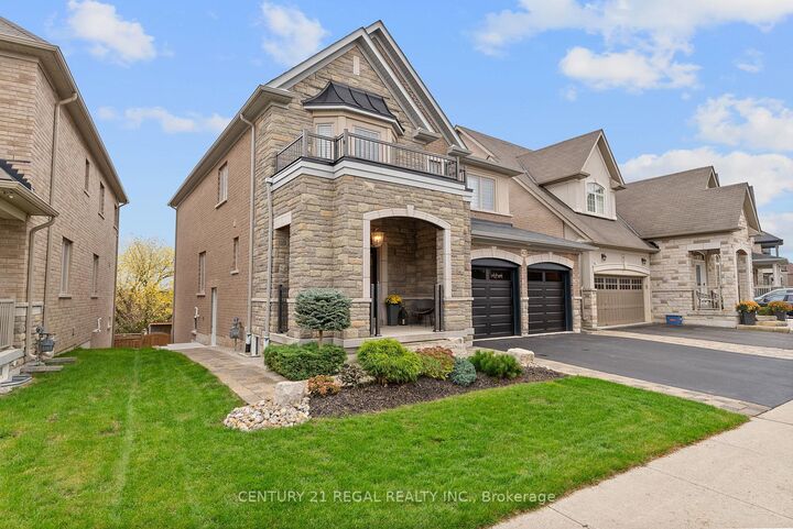 Photo de la propriété:  43 Valleyscape Trail  ON L7C 3Z2 