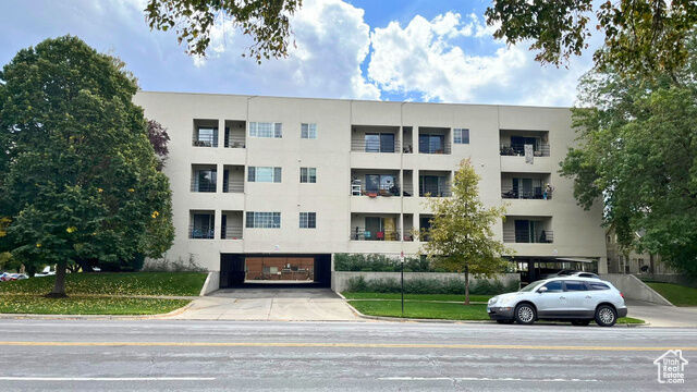 Property Photo: 110 S 800 E 402 UT 84102