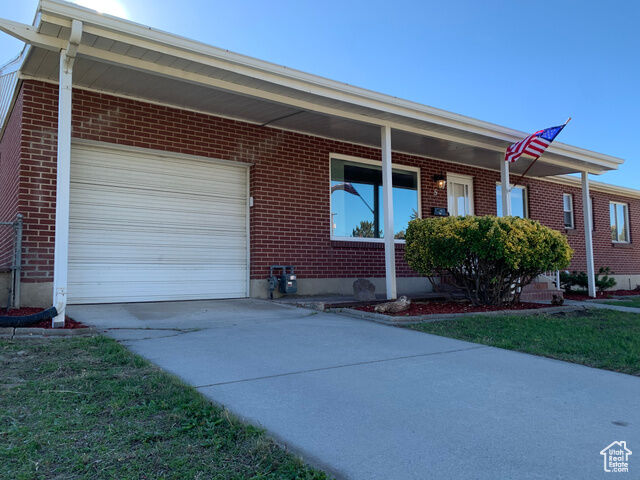 Property Photo: 5 W 5878 S UT 84107