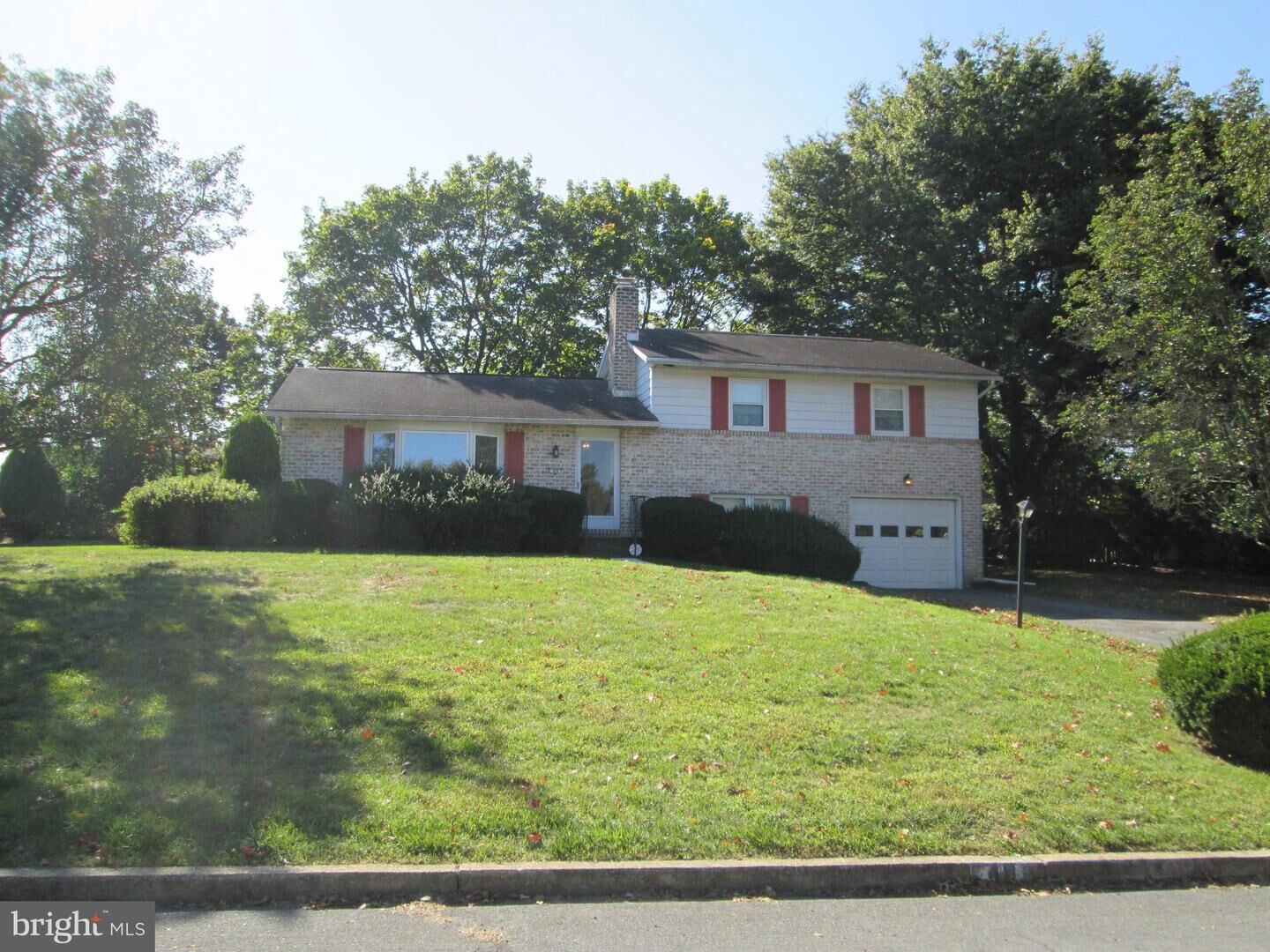 Property Photo:  40 Moongale Drive  PA 17013 