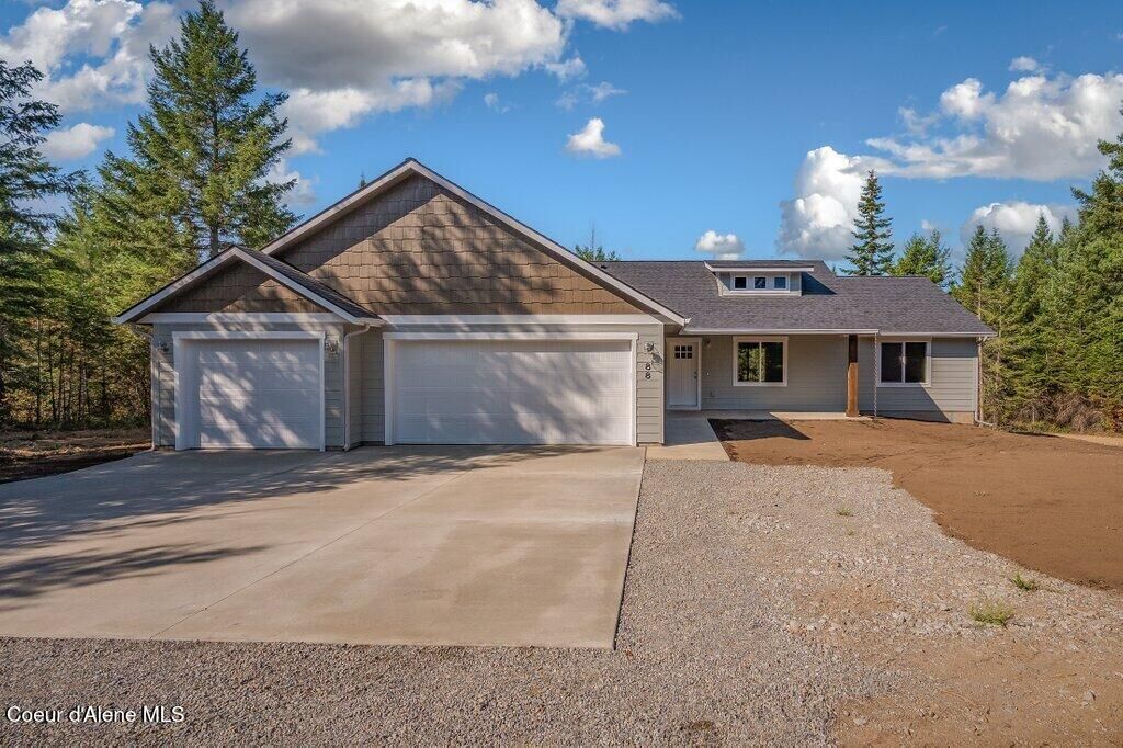 Property Photo:  129 Sunshine Meadows  ID 83801