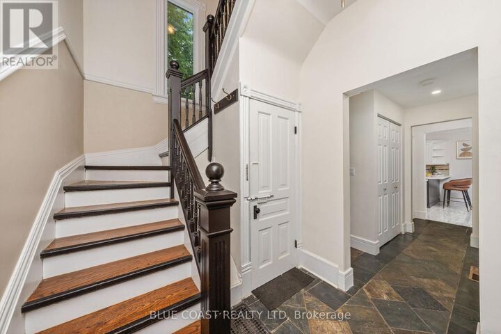 Property Photo: 156 Queen Street ON N7T 2R1