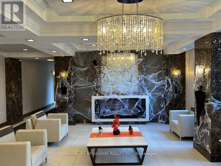 Property Photo:  376 Highway 7 East 511  ON L4B 0C7 