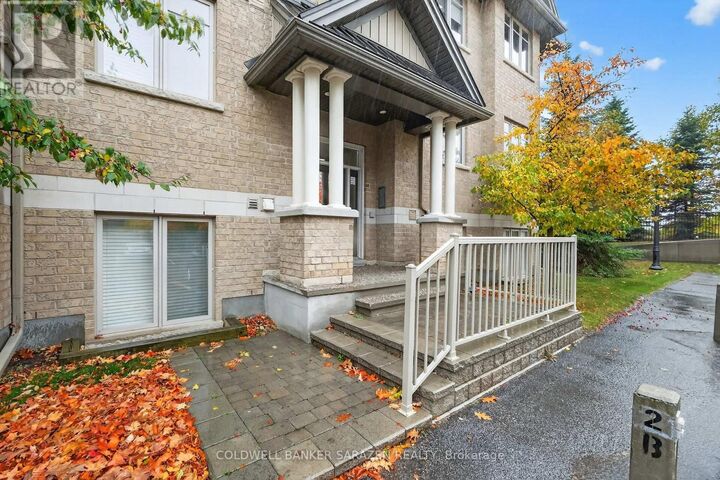 Property Photo:  56 Tayside Private H  ON K2J 2T3