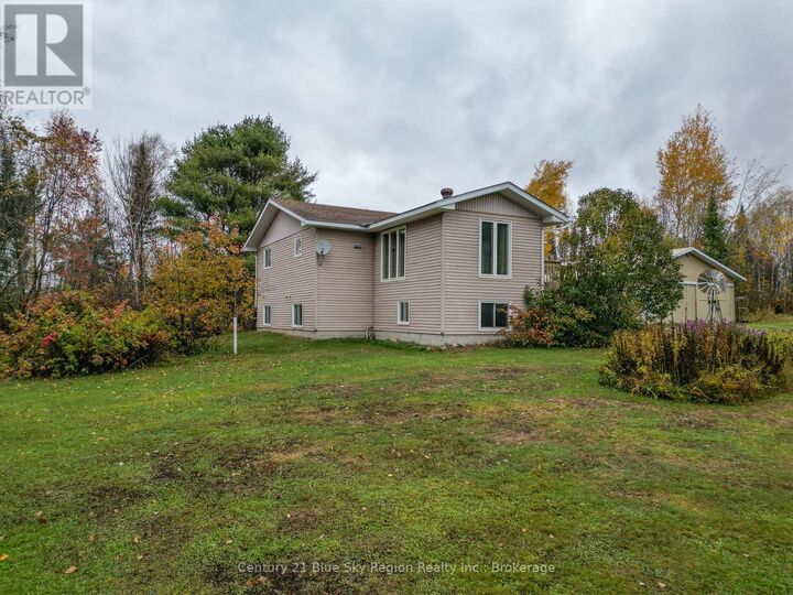 Property Photo:  2225 Papineau Road  ON P0H 1V0
