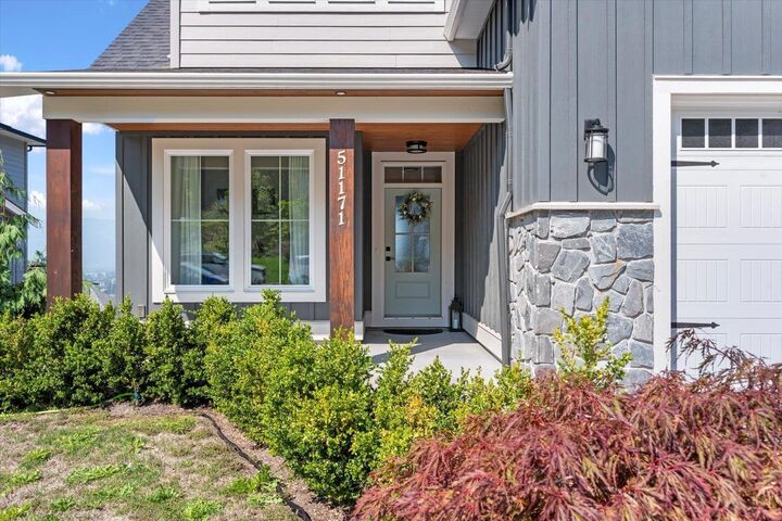 Photo de la propriété: 51171 Ludmila Place BC V4Z 0C9