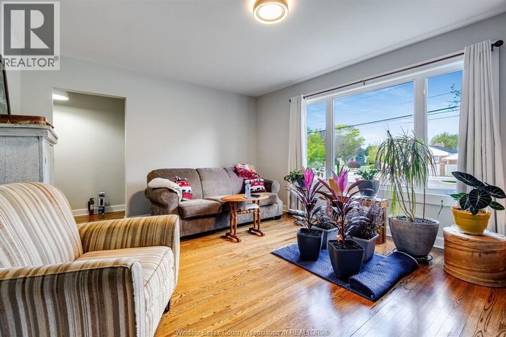 Property Photo:  6245 Wyandotte Street East  ON N8S 1N5