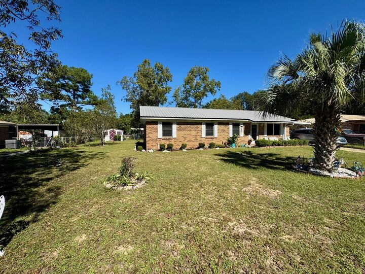 Property Photo: 112 Oglesby Avenue FL 32536