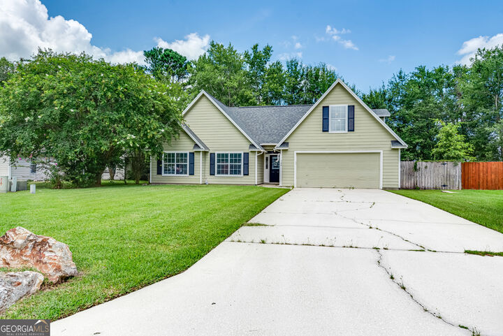 Property Photo:  140 Lake Ashley Drive  GA 31548