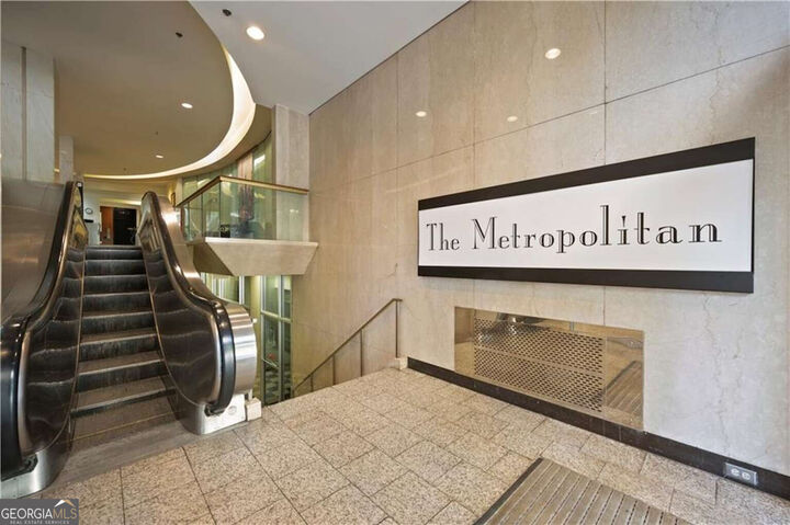 Property Photo:  20 Marietta Street NW 8D  GA 30303 