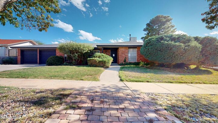 720 Somerset Drive  El Paso TX 79912 photo